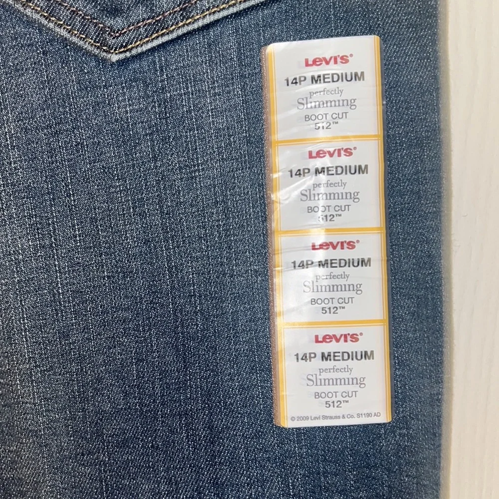 Levi’s Boot Cut 512 Jeans Perfectly Slimming Irregular Women’s 14M NWT - Picture 9 of 11